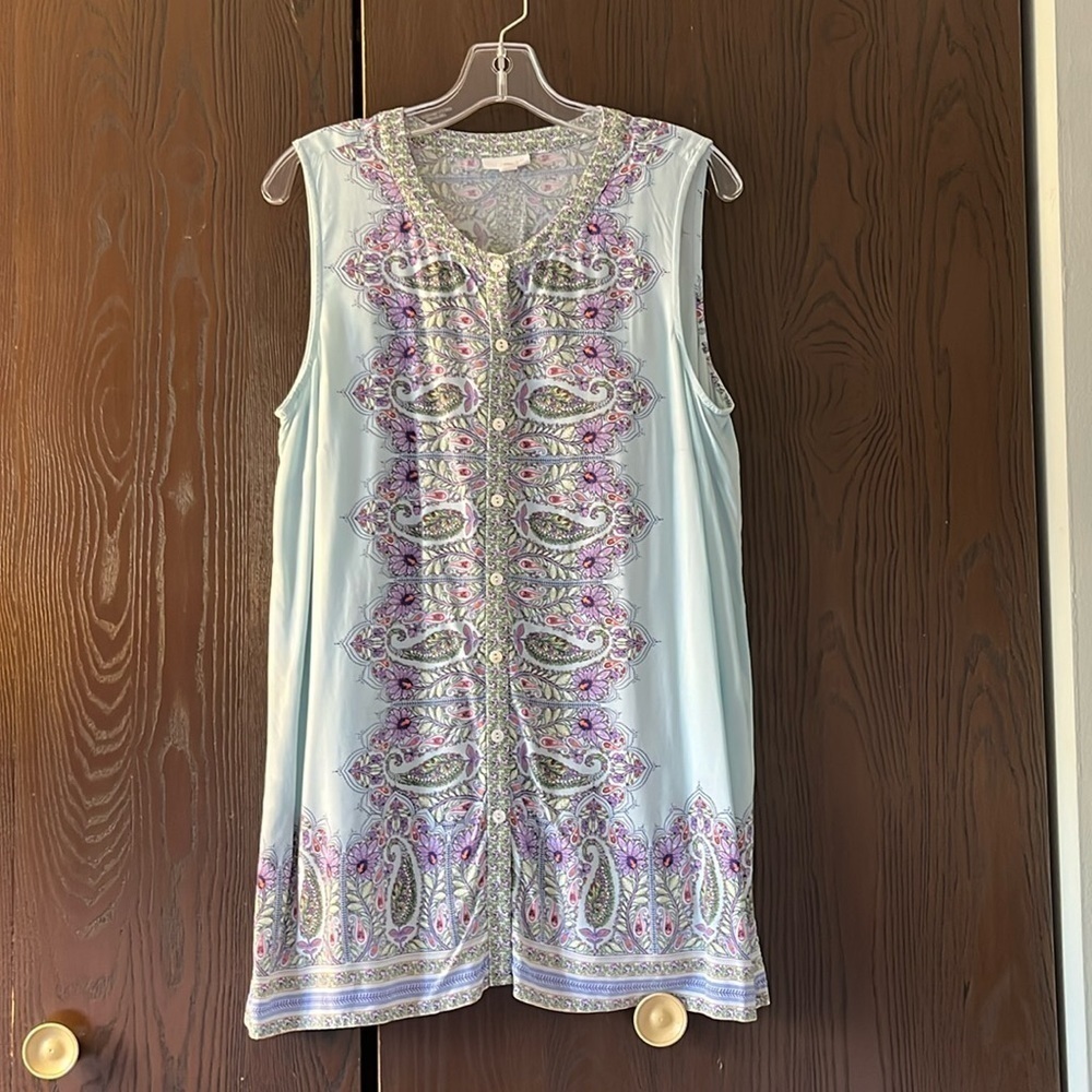 J Jill sleeves long powder blue top with multi-colored design. Size Large petite